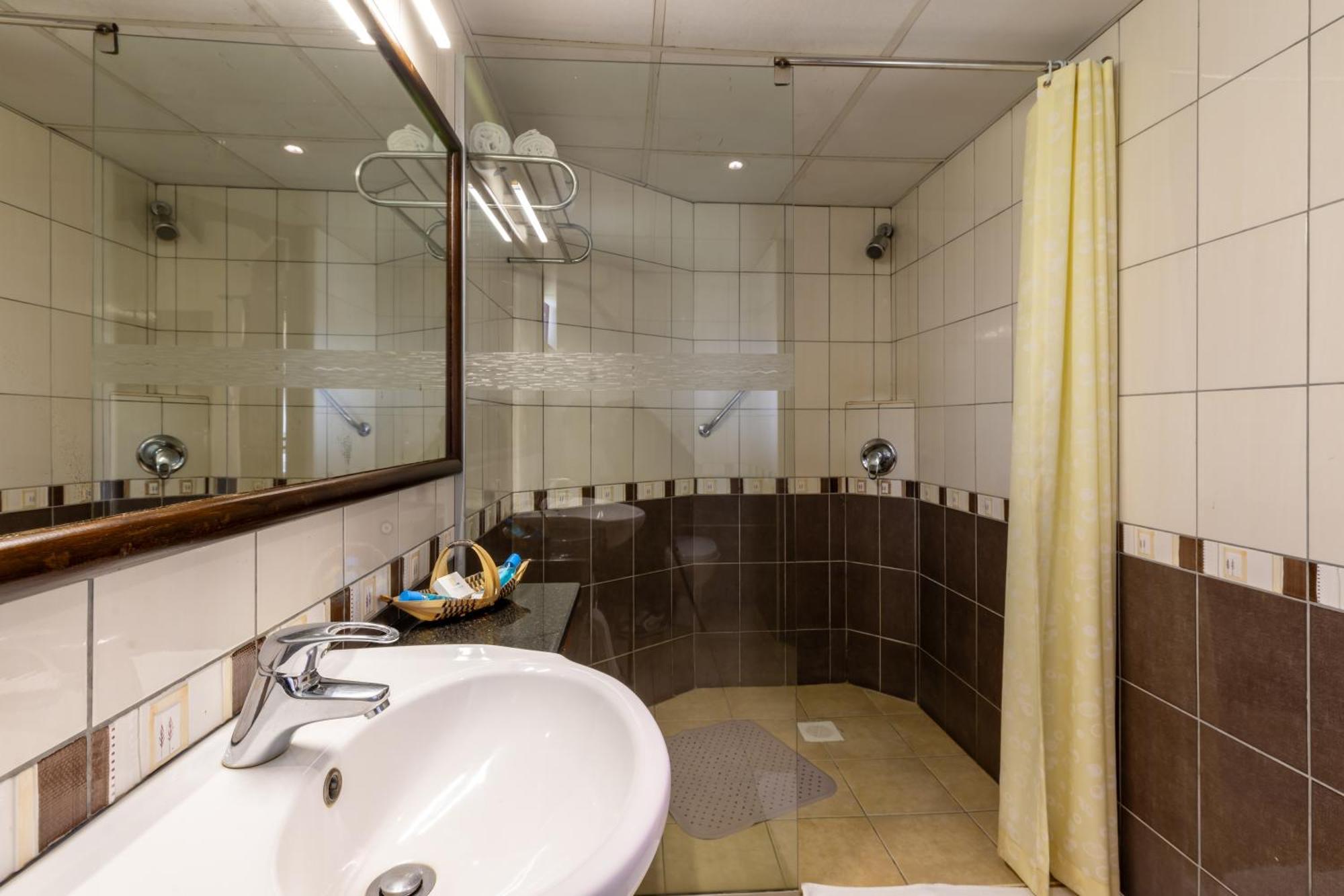 Elmenteita Sentrim Elementaita Lodge מראה חיצוני תמונה